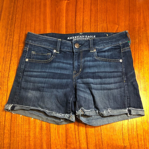American Eagle super stretch rolled jean shorts